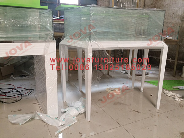 glass jewelry display showcases