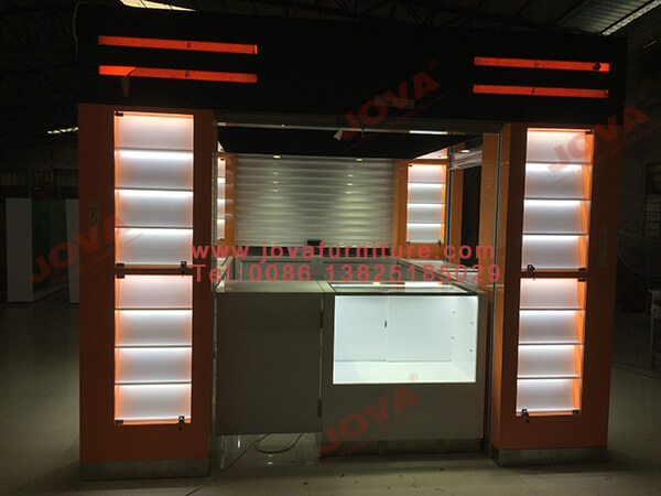 phone kiosk displays