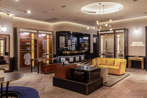 fashion boutique displays