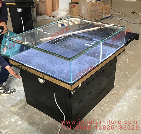 glass jewelry display cases