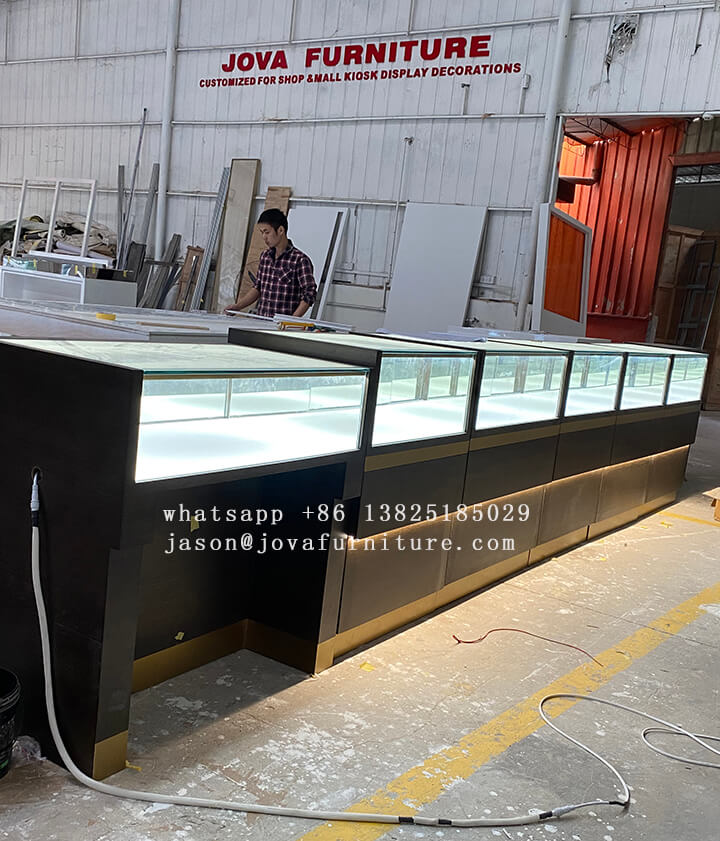 معارض المجوهرات