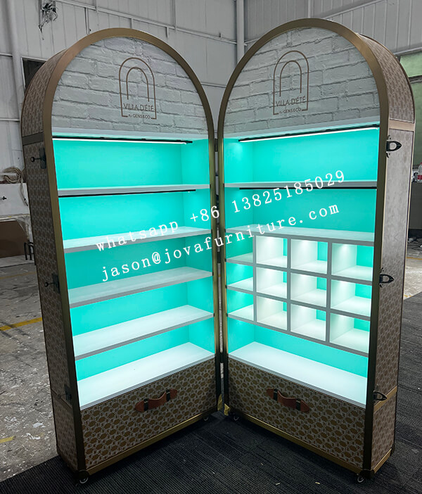 متجر الحقائب يعرض الأفكار