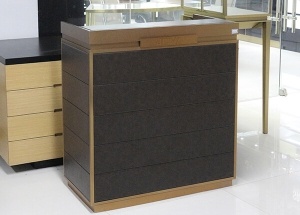 jewellery shop cash counter